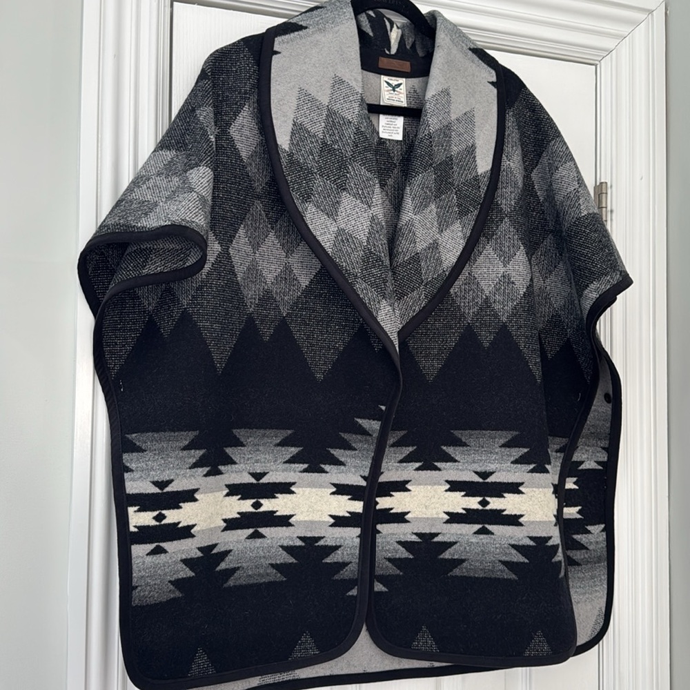 Pendleton Wool Cape - image 2